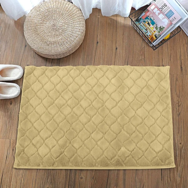 LUXE HOME INTERNATIONAL Luxe Home Austria Bath Mat Rabbit Fur 1000 GSM Bathroom Door Foot Mats Anti Skid Water Absorbent Easy Machine Washable Rug ( Gold , 40 Cm x 60 Cm , Pack of 1 ) - Gold