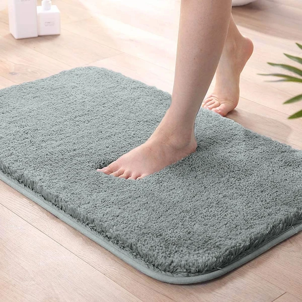 LUXE HOME INTERNATIONAL Luxe Home Bathmat 2800 GSM Microfiber Anti Slip Water Absorbent Machine Washable and Quick Dry Vegas Mats for Bathroom, Kitchen, Entrance ( Silver , 40x60 Cm , Pack of 1 ) - Silver