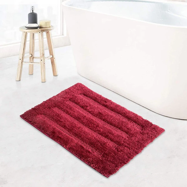 LUXE HOME INTERNATIONAL BathmatClassicMicrofiber2500GSMAnti-Skid(45x75cm,Maroon,Packof1) - Maroon