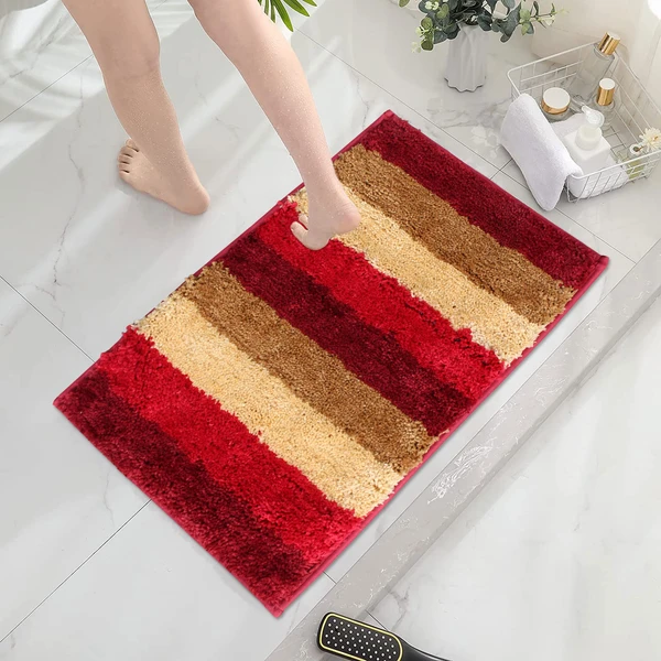 LUXE HOME INTERNATIONAL Bathmat Jaricho Microfiber 2500 GSM Anti-Skid ( 45Cm x 75Cm , Cherry , Pack of 1 ) - Cherry