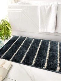 LUXE HOME INTERNATIONAL Bathmat Mexico Microfiber 2500 GSM Anti-Skid ( Grey , 38 Cm x 58 Cm , Pack of 1 ) - Grey