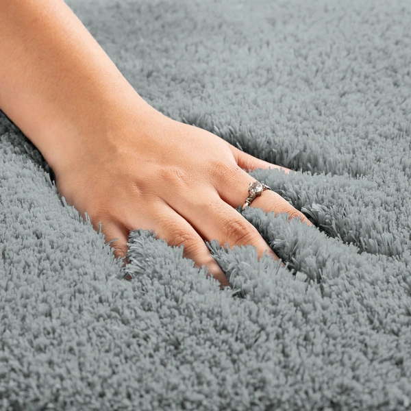 Luxe Home International LUXE HOME INTERNATIONAL Carpet Super Soft Anti Slip Vegas Rectangular Rugs For Bedroom,Livingroom(Silver,3X5 Feet) - 3x5 Ft, Silver
