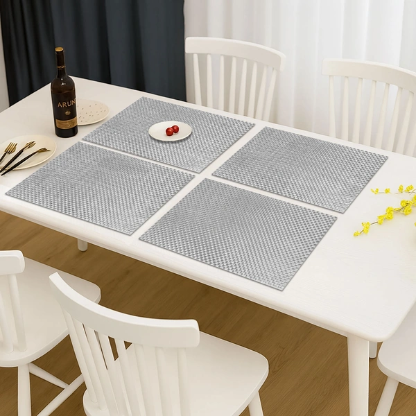 Luxe Home International LUXE HOME INTERNATIONAL Rectangular Pack of 4 Table Placemat (Silver, PVC) - 30x46 cm, Silver