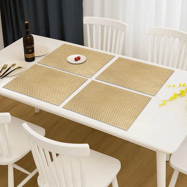 Luxe Home International LUXE HOME INTERNATIONAL Rectangular Pack of 4 Table Placemat (Gold, PVC) - 30x46 cm, Gold
