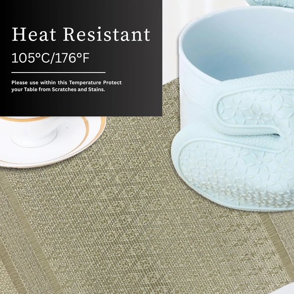 Luxe Home International LUXE HOME INTERNATIONAL Rectangular Pack of 4 Table Placemat (Gold, PVC) - 30x46 cm, Gold