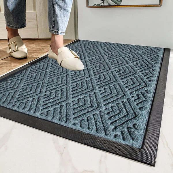 LUXE HOME INTERNATIONAL Luxe Home PVC Rubber Outdoor Door Mat Classic Design Long Main Entrance Doormate Anti Slip Waterproof Welcome Mats for Floor, Bathroom, Kitchen, Office, Gym, 45x75 cm, Silver - Silver