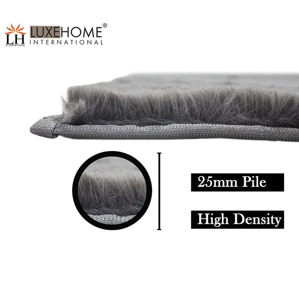 LUXE HOME INTERNATIONAL Luxe Home Austria Bath Mat Rabbit Fur 1000 GSM Bathroom Door Foot Mats Anti Skid Water Absorbent Easy Machine Washable Rug ( Grey , 40 Cm x 60 Cm , Pack of 1 ) - Grey