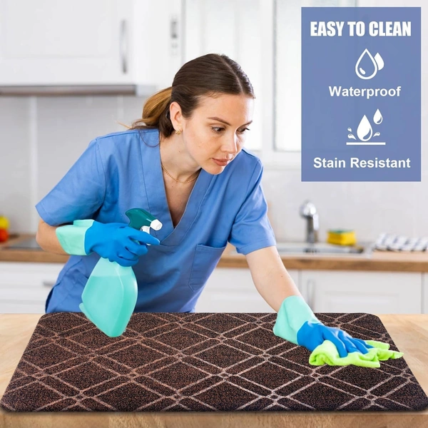 LUXE HOME INTERNATIONAL Phuket PVC Loop Utility Anti-Fatigue Kitchen Mat Non-Slip Cushioned Comfort Mat - Plaid Pattern Standing Desk Mat - Waterproof and Easy to Clean for Home and Office - 40x60 cm, Brown