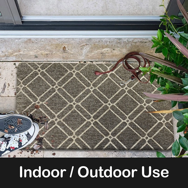LUXE HOME INTERNATIONAL Phuket PVC Loop Utility Anti-Fatigue Kitchen Mat Non-Slip Cushioned Comfort Mat - Plaid Pattern Standing Desk Mat - Waterproof and Easy to Clean for Home and Office - 40x60 cm, Khaki