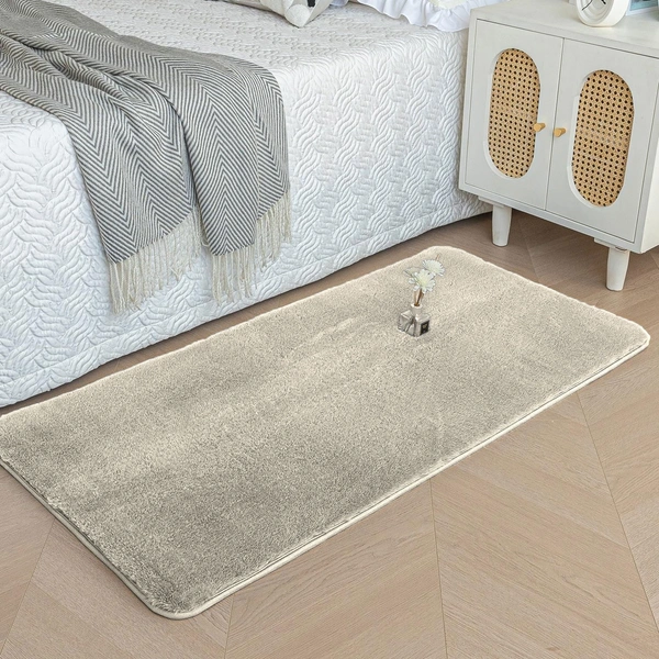 LUXE HOME INTERNATIONAL Rabbit Fur Super Soft Non Slip Mat for Bathroom, Bedroom - 60x90 cm, Beige