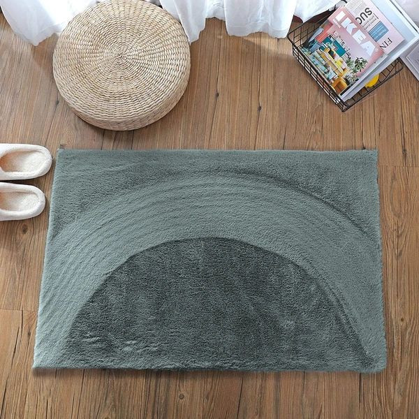 LUXE HOME INTERNATIONAL Rabbit Fur Super Soft Non Slip Mat for Bathroom, Bedroom - 40x60 cm, Seige
