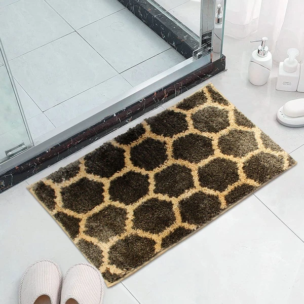 LUXE HOME INTERNATIONAL Tokyo Honeycomb Bathmat Microfiber Anti Skid Super Soft 1 Pieces ( Chocolate, 40 Cm x 60 Cm ) - Chocolate