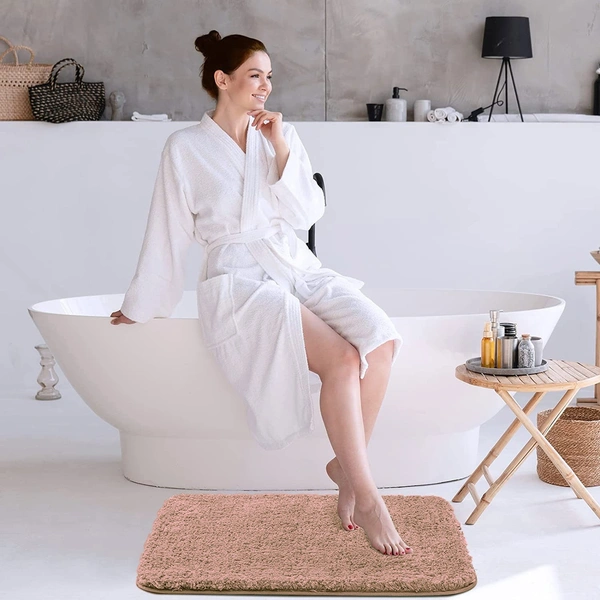 LUXE HOME INTERNATIONAL Vegas Bath Mat Soft, Non Slip Mat for Bedroom and Bathroom Floor - 45x75 cm, Peach