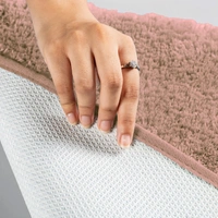 LUXE HOME INTERNATIONAL Vegas Bath Mat Soft, Non Slip Mat for Bedroom and Bathroom Floor - 40x60 cm, Peach