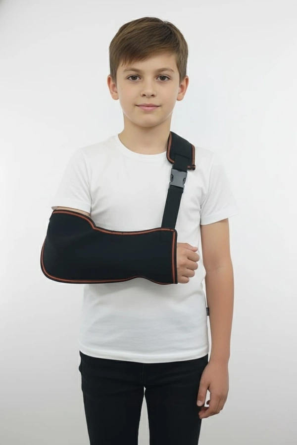 FAIRBIZPS Arm Sling | Arm Support for Kids | Lightweight & Adjustable Child Arm Brace for Injuries, Fractures, Sprains – Comfortable Sling for Boys & Girls - Black