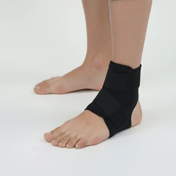 FAIRBIZPS Adjustable Ankle Support Brace, Compression Wrap with Straps - Black