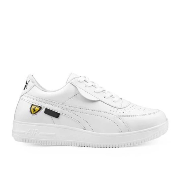  Puma White Sneaker - White, 10