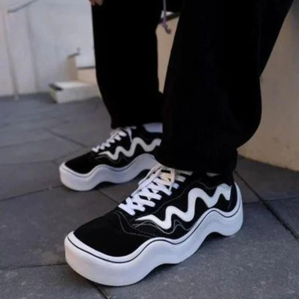 Sneakers For Men Black And White  - 9