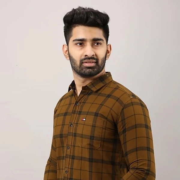 Men Slim Fit Checkered Casual Shirt - XL