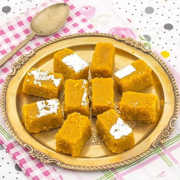 बेसन बर्फी