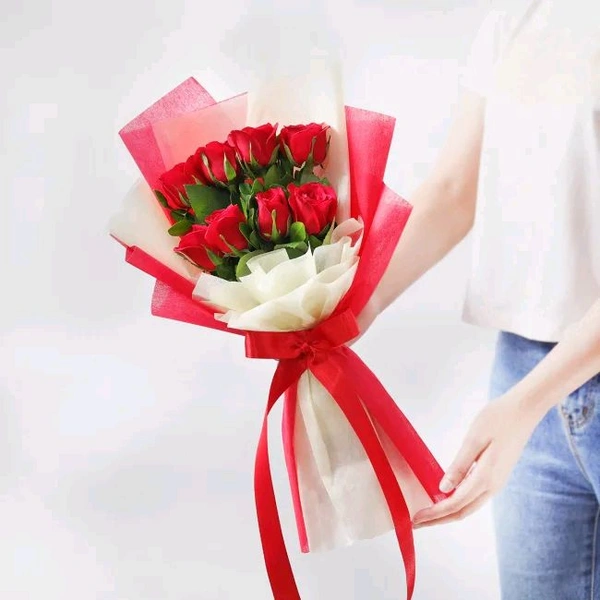 Red Roses Bouquet 