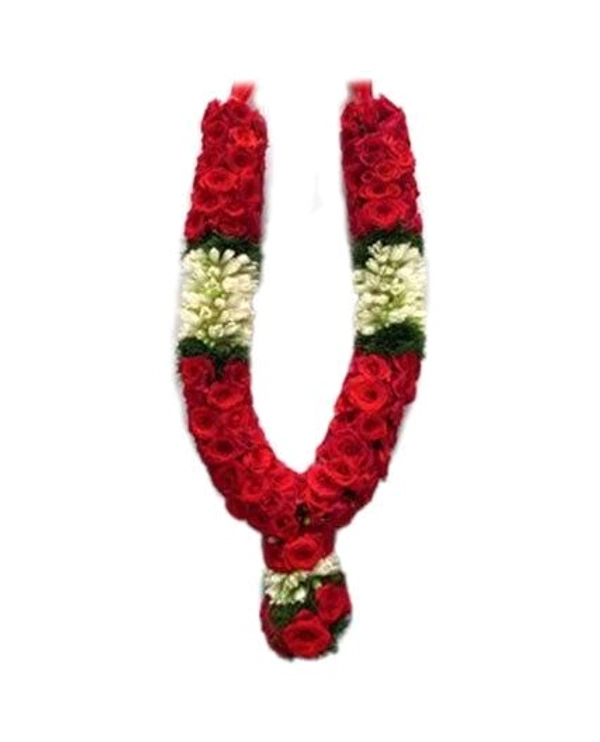 Red Roses And Rajniganda Mala