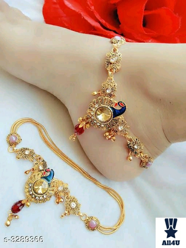 Twinkling Elegant Alloy Women's Anklets