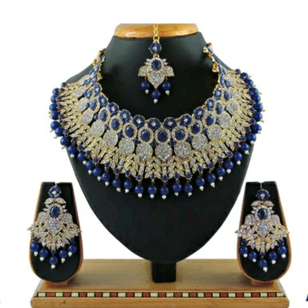Shimmering Chic Jewellery Sets