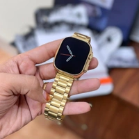 *Dubai quality golden colour *With apple logo *SERIES 8 ULTRA TOP QUALITY 🔥*❤️‍🔥❤️‍🔥*WITH ORIGINAL STRAP**WITH ORIGINAL BOX* *FEATURES*ᴍᴀᴋɪɴɢ & ᴀɴꜱᴡᴇʀ ᴄᴀʟʟꜱ ᴠɪᴀ ʙʟᴜᴇᴛᴏᴏᴛʜ.2.02 ɪɴᴄʜ ᴛꜰᴛ ꜱᴄʀᴇᴇɴ, ꜱᴘʟɪᴛ ꜱᴄʀᴇᴇɴ.ᴡɪʀᴇʟᴇꜱꜱ ᴄʜᴀʀɢɪɴɢ.ᴡᴀᴛᴄʜ ꜰᴀᴄᴇꜱ, 9 ᴍᴇɴᴜ ꜱᴛʏʟᴇ.ᴠᴏɪᴄᴇ ᴀꜱꜱɪꜱᴛᴀɴᴛ.ᴍᴜʟᴛɪ-ꜱᴘᴏʀᴛ ᴍᴏᴅᴇꜱ.📷Features• Multifunctional NFC• Voice Assistant• 2.02 inch TFT 428*485 Full pixel Touch Display• - Pirate Gold