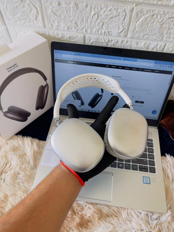THE WAIT IS OVER NOW🤩*AIRPOD PRO MAX PG-01*MOST I SOUND MACHINE GADGETS WHICH GIVES SMILE ON YOUR FACE*Super Quality Headphone* *AirPods Max*Introducing AirPods Max — a perfect balance of exhilarating high-fidelity audio and the effortless magic of AirPods. The ultimate personal listening experience is here.FeaturesStandby time:  24 Hour’sWireless Type: bluetoothSupport: IPhone /  - Black