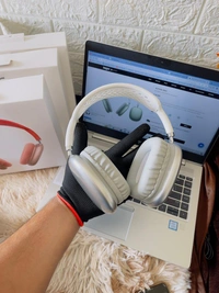 THE WAIT IS OVER NOW🤩*AIRPOD PRO MAX PG-01*MOST I SOUND MACHINE GADGETS WHICH GIVES SMILE ON YOUR FACE*Super Quality Headphone* *AirPods Max*Introducing AirPods Max — a perfect balance of exhilarating high-fidelity audio and the effortless magic of AirPods. The ultimate personal listening experience is here.FeaturesStandby time:  24 Hour’sWireless Type: bluetoothSupport: IPhone /  - Black