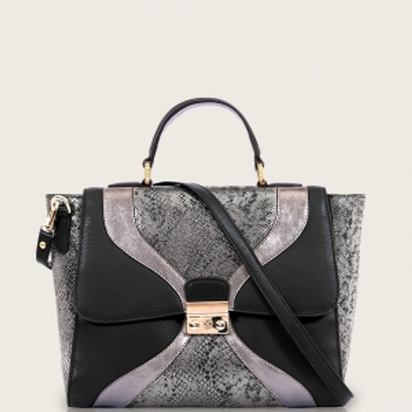 Chandogi Lucie, the flap handbag