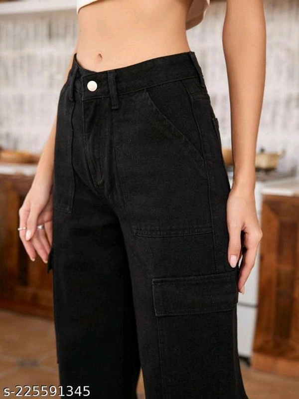 WOMEN STYLISH JEANS, WOMEN TRENDING JEANS,WOMEN POCKET WIDELEG, WOMEN CARGO, WOMEN JEANSName: WOMEN STYLISH JEANS, WOMEN TRENDING JEANS,WOMEN POCKET WIDELEG, WOMEN CARGO, WOMEN JEANSFabric: DenimNet Quantity (N): 1Sizes:28, 30, 32, 34, 36This FARA JEANS WIDELEG jeans look uniquely designed Product is made of DENIM Fabric very fine quality material and comes in various ranges & vari - Blue, 32