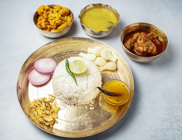 Regular chicken Thali