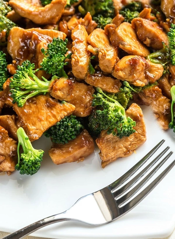 Chinese Chicken and Broccoli  ( Dry & Gravy)