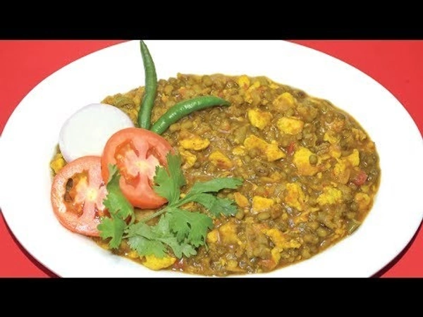 Egg Tadka Dal - dine in