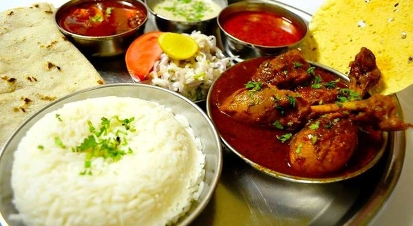 REGULAR DESI CHICKEN THALI