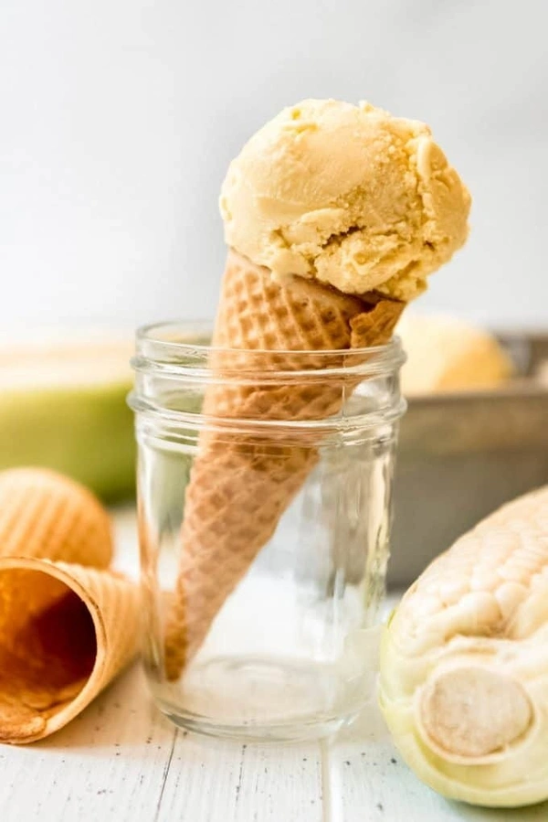 CONE DESSERT ICE CREAM - 