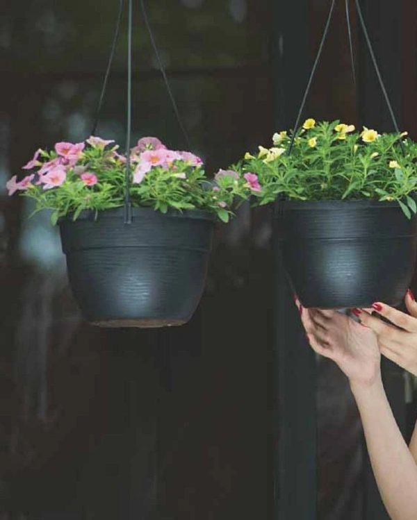 SET OF 2 CORSICA HANGING BASKET PLANTER - 7 Inch, Teracota