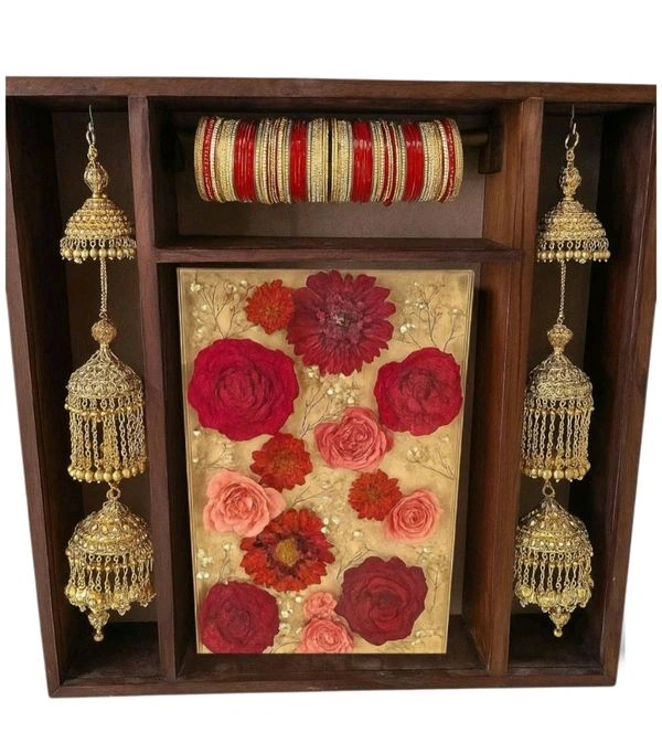 Kaleera, Chooda Preservation Varamala Teakwood Frame