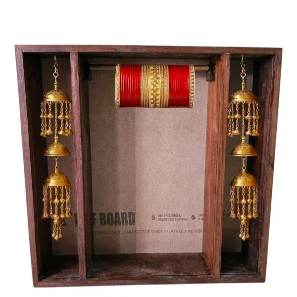 Kaleera, Chooda Preservation Varamala Teakwood Frame