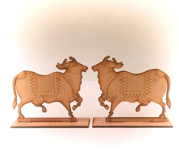 Standing Pichwai Cow