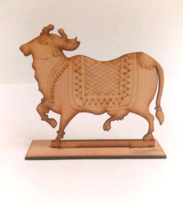 Standing Pichwai Cow