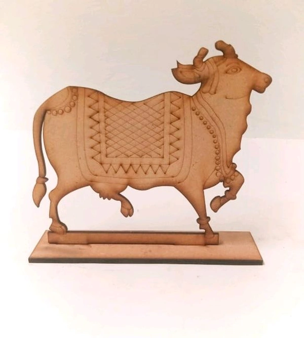 Standing Pichwai Cow