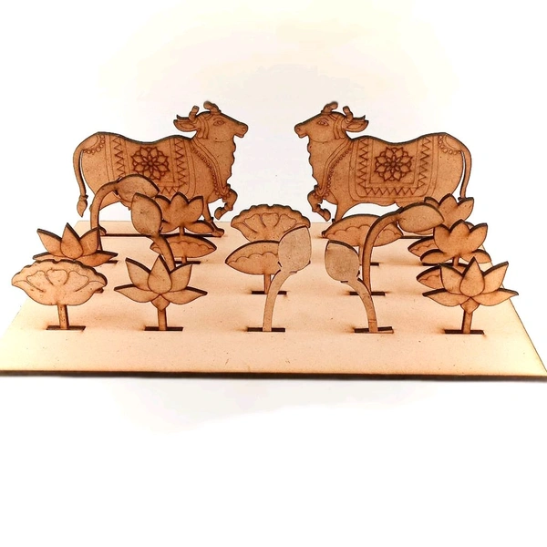 Table Top Pichwai Cow And Lotus Decor