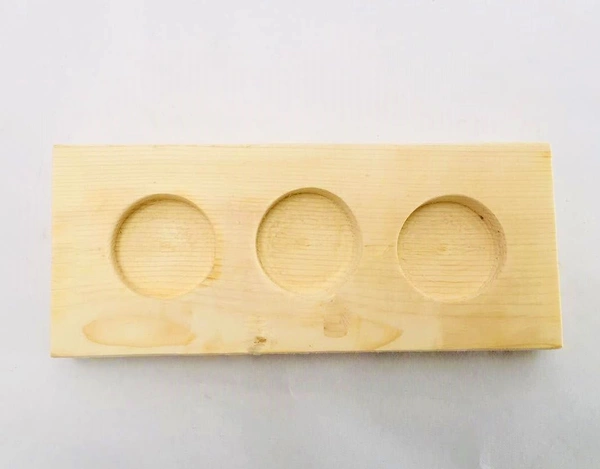 Pinewood Tea light holder - 3 holes