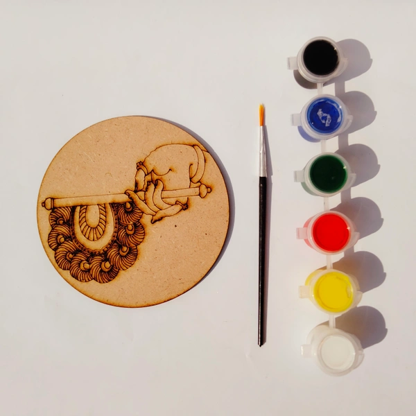 Traditional Fan - DIY Kit with tempera colours