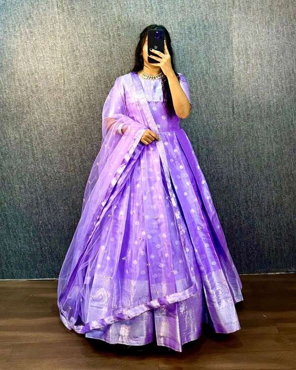 GOWN - Heliotrope, M-38