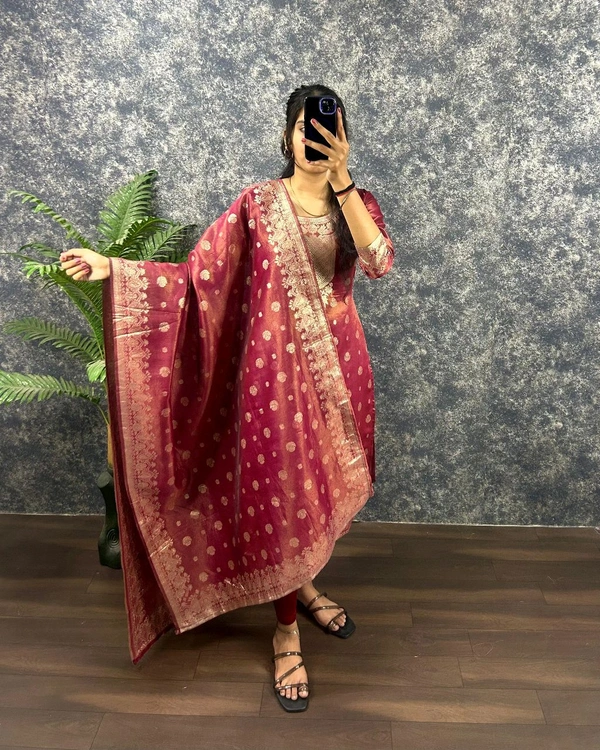 Suganya - Mandy, L -40