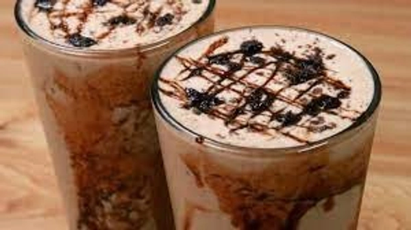 Chocolate lassi (lassi shop)